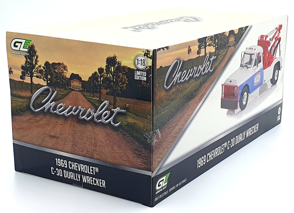 Greenlight 1/18 Scale 13622 - 1969 Chevrolet C-30 Dually Wrecker - County Garage