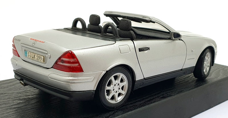 Maisto 1/18 Scale 32842 - 1996 Mercedes Benz SLK 230 - Met. Silver