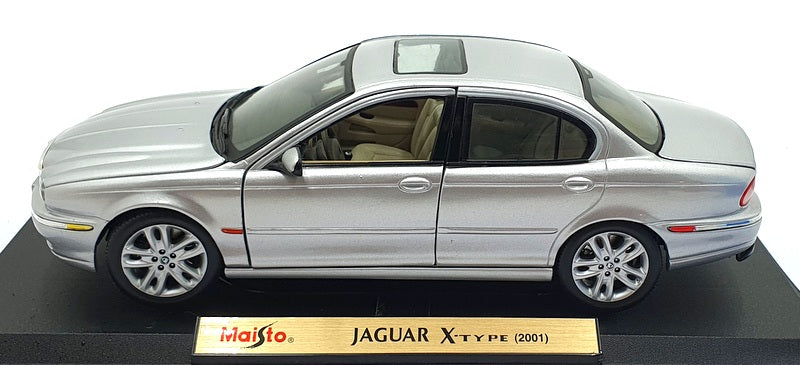 Maisto 1/18 Scale Diecast 31621 - 2001 Jaguar X-Type - Silver
