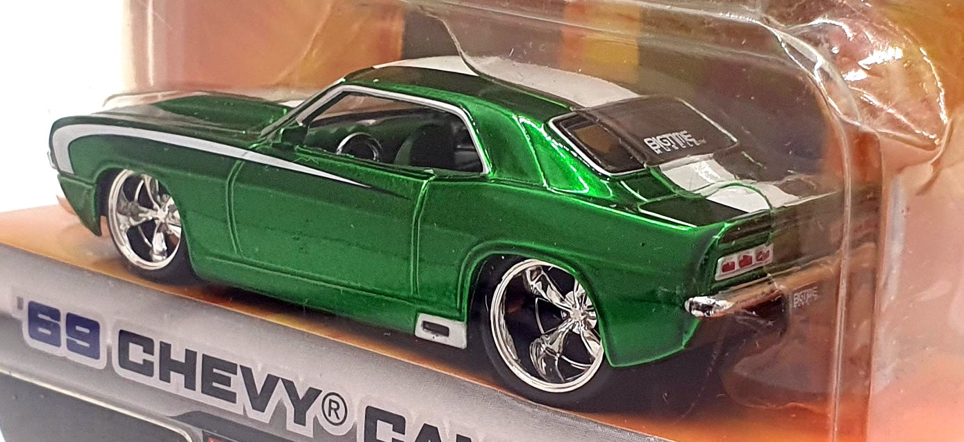 Jada1/64 Scale Diecast 12006 - 1969 Chevrolet Camaro - Met. Green/White