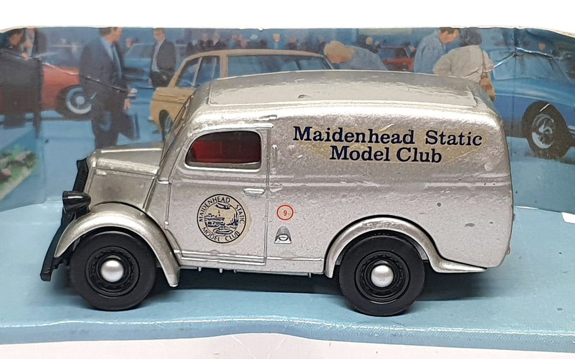 Matchbox Dinky 1/43 Scale DY-4 - 1950 Ford E83W 10CWT Van MSMC - Silver