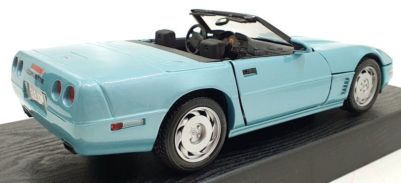 Maisto 1/18 Scale Diecast 31830 - Corvette LT-4 Convertible 1996 - Light Blue