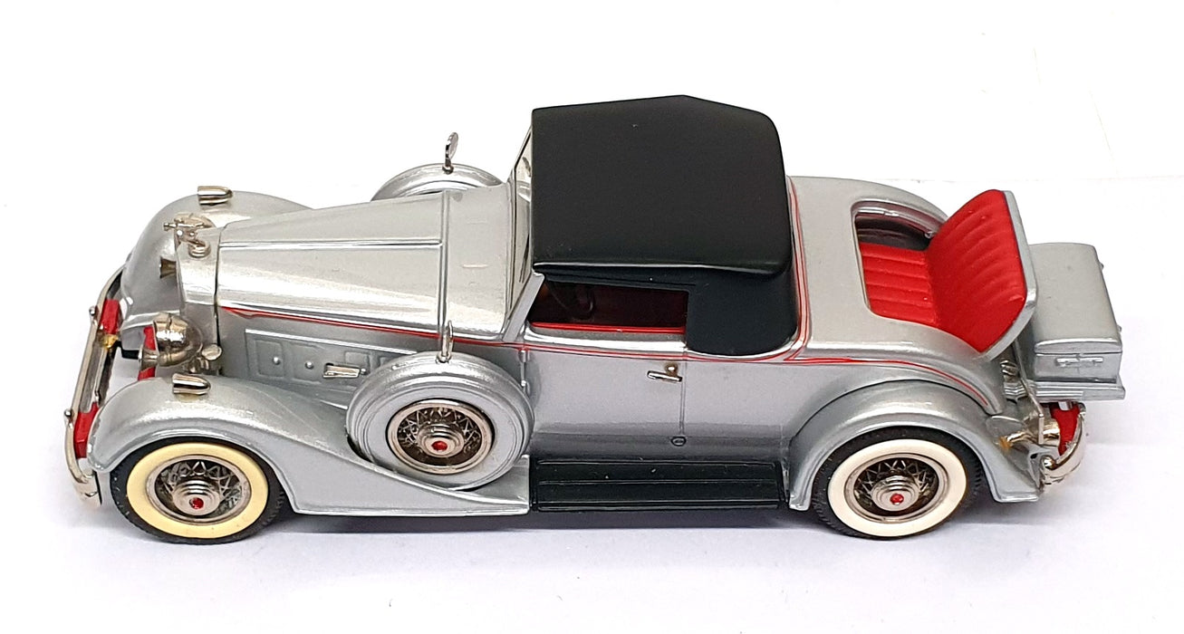 1953 Packard Caribbean Franklin Mint 1/43 - a photo on 1953 Packard Caribbean Franklin Mint 1/43 - a photo on