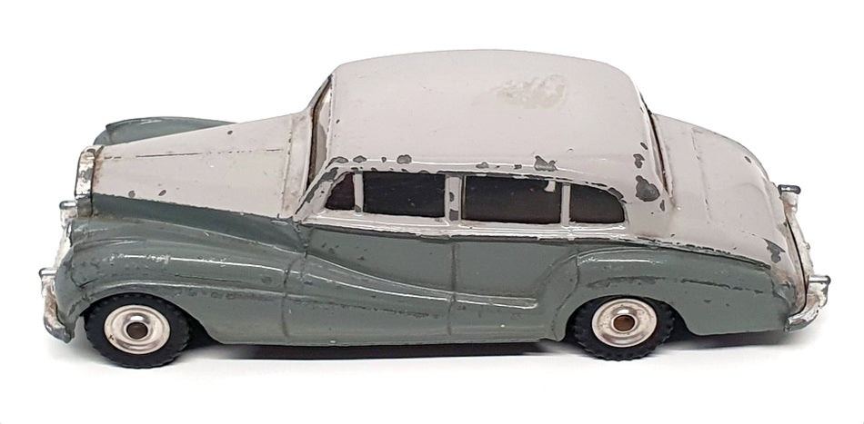 Dinky Toys 12cm Long Diecast 150 - Rolls Royce Silver Wraith - 2-Tone Grey