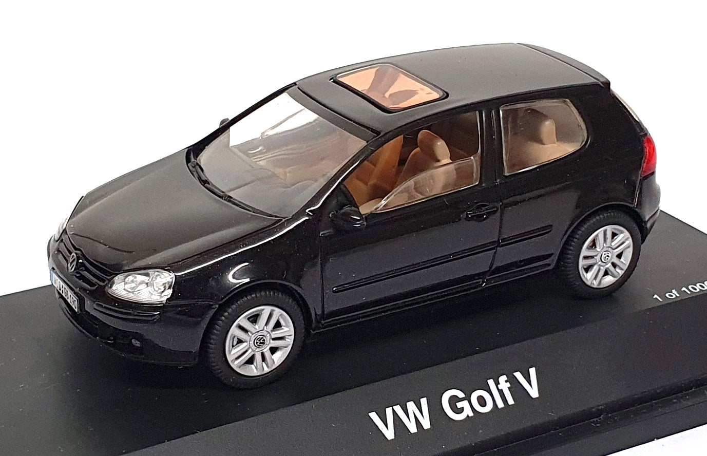Schuco 1/43 Scale Diecast 04681 - Volkswagen VW Golf V - Black