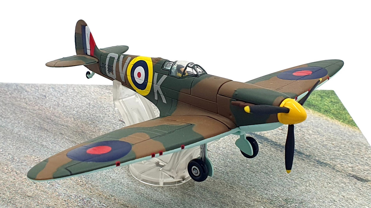 Corgi 1/72 Scale AA31905 - Supermarine Spitfire Mk1 Sqn leader Brian Lane