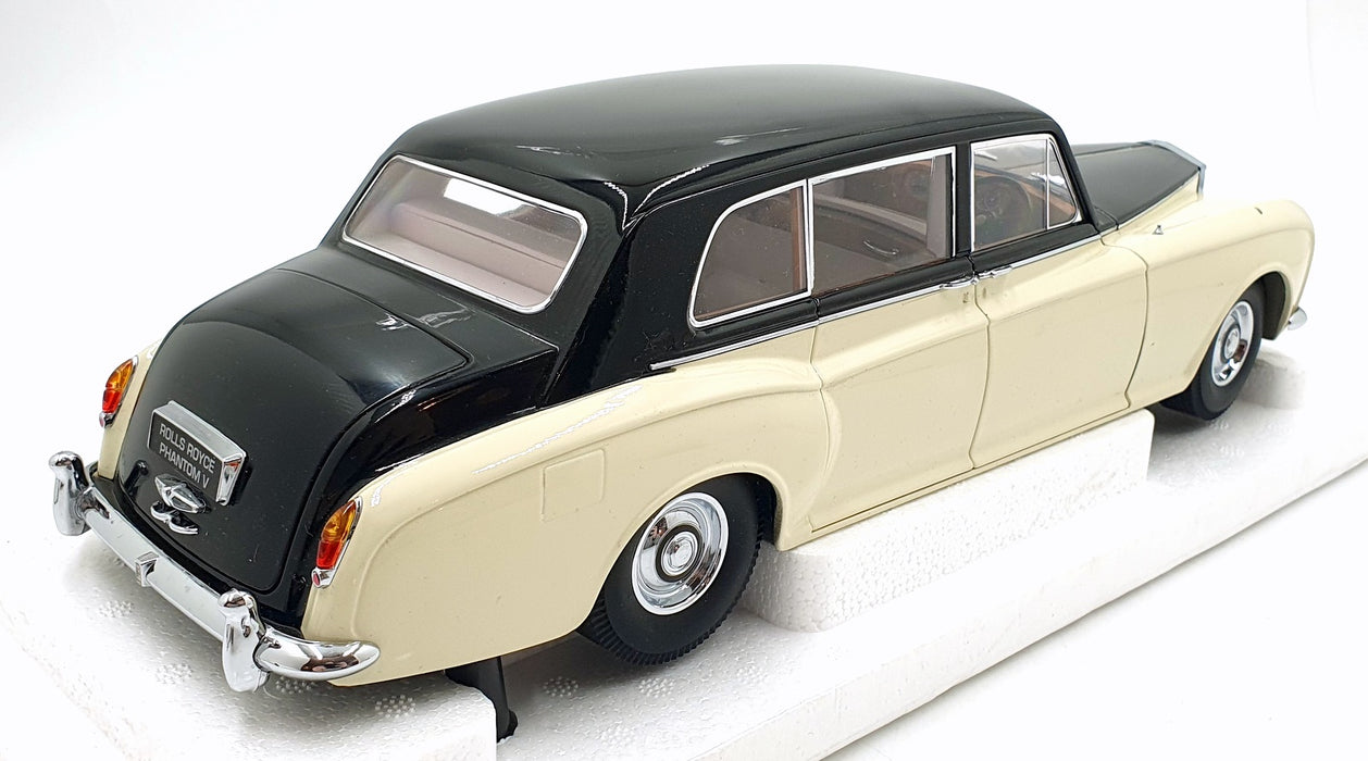 Paragon Models 1/18 Scale PA-38219 1964 Rolls Royce Phantom V RHD Black/Ivory