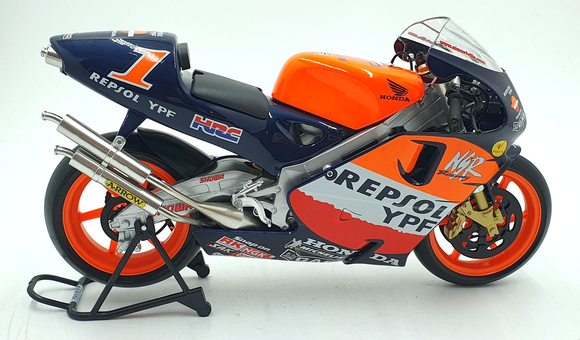 Guiloy 1/6 Scale 16265 - Honda NSR 500 Repsol YPF Honda Team Alex Criville