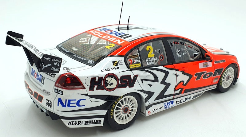 Classic Carlectables 1/18 Scale 18415 - Holden VE Commodore Bathurst Tander 2009