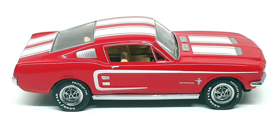 Matchbox 1/43 Scale DY016/D-M - 1967 Ford Mustang Fastback 2+2 - Red/White
