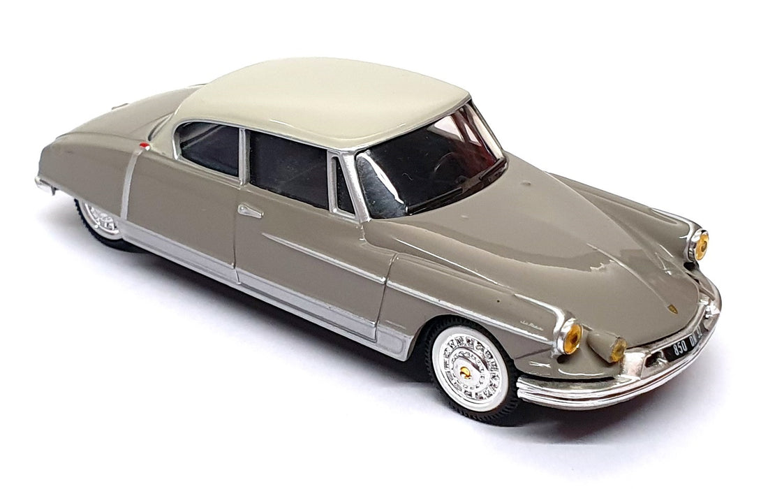 Norev 1/43 Scale 310326D - Citroen DS19 Coach Le Paris Henri Chapron 1959