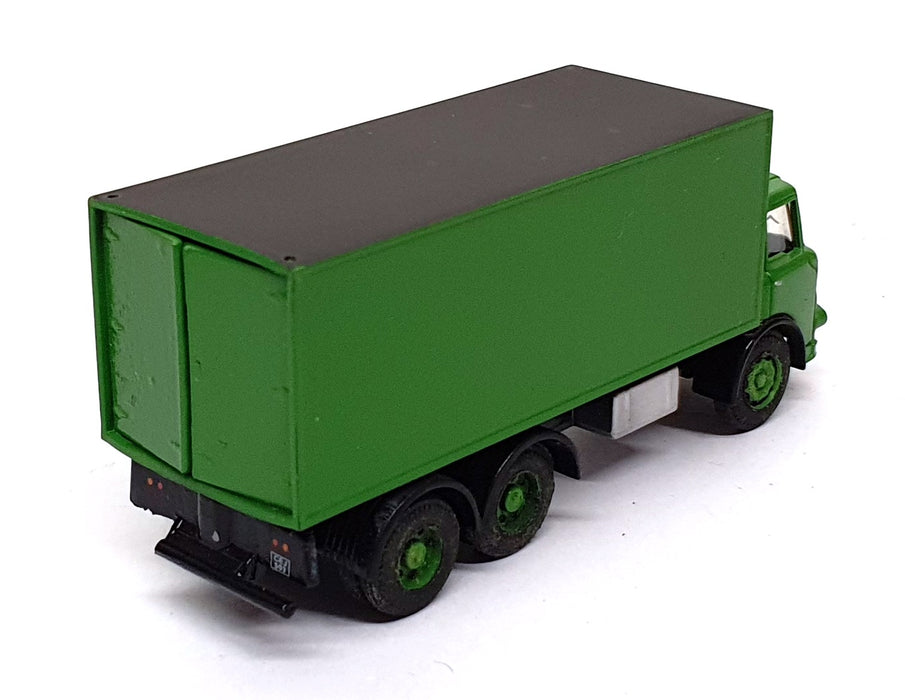 Base Toys 1/76 Scale Diecast L6C-01 - Leyland LAD Box Van - Green