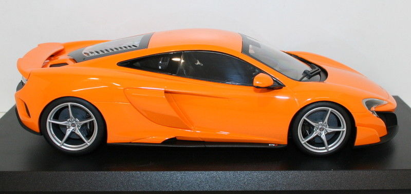 Kyosho 1/18 Scale Diecast C09541P - McLaren 675LP - Orange