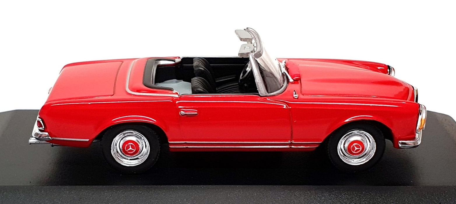 Altaya 1/43 Scale A230SL - 1963 Mercedes Benz 230 SL Roadster - Red
