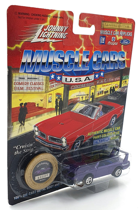 Johnny Lightning 1/64 Scale 200-160 - Muscle Cars USA 1970 Plymouth Superbird