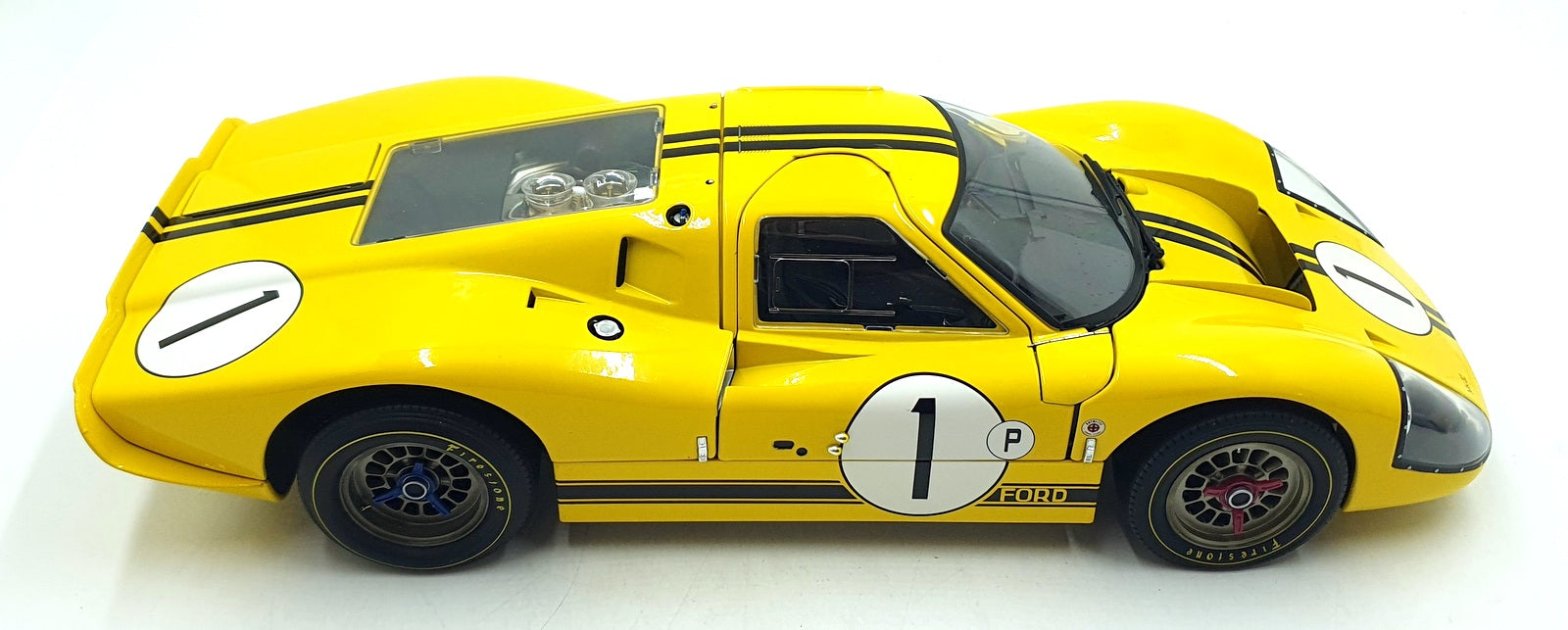 GMP 1/12 Scale G1201314 - 1967 Ford Gt40 MkIV #1 - Yellow/Black