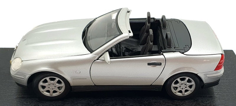 Maisto 1/18 Scale 32842 - 1996 Mercedes Benz SLK 230 - Met. Silver