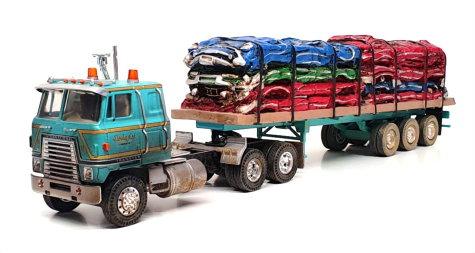 Corgi 1/50 Scale US51404 - International Transtar & Crushed Car Load - Lindquist