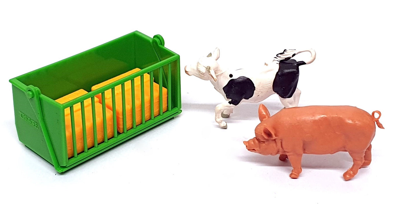 Britains Farm Models 1/32 Scale 9539 - Animal Bale Transporter - Green