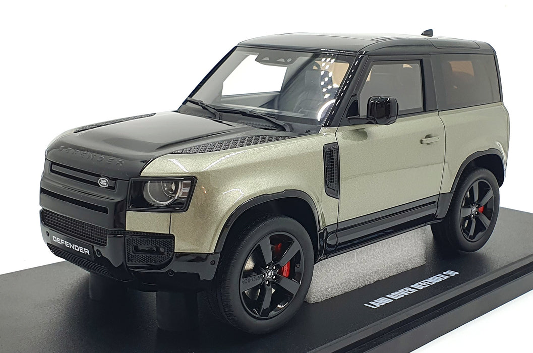 GT Spirit 1/18 Scale Resin GT517 Land Rover Defender 90 P400 X-Dynamic HSE Green
