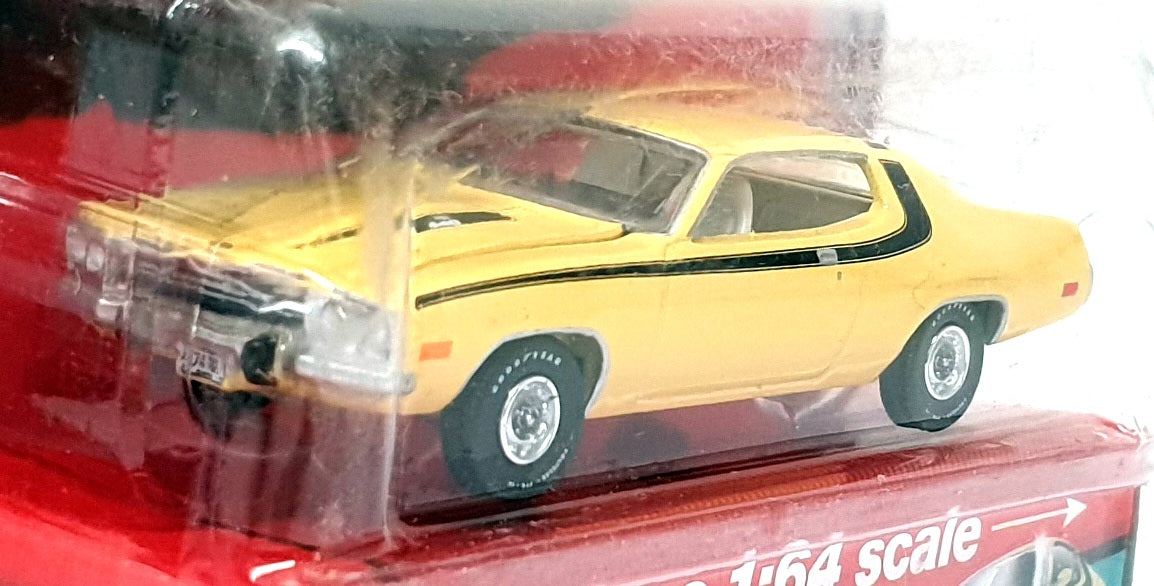 Auto World 1/64 Scale AWSP002 - 1974 Plymouth Road Runner - Yellow
