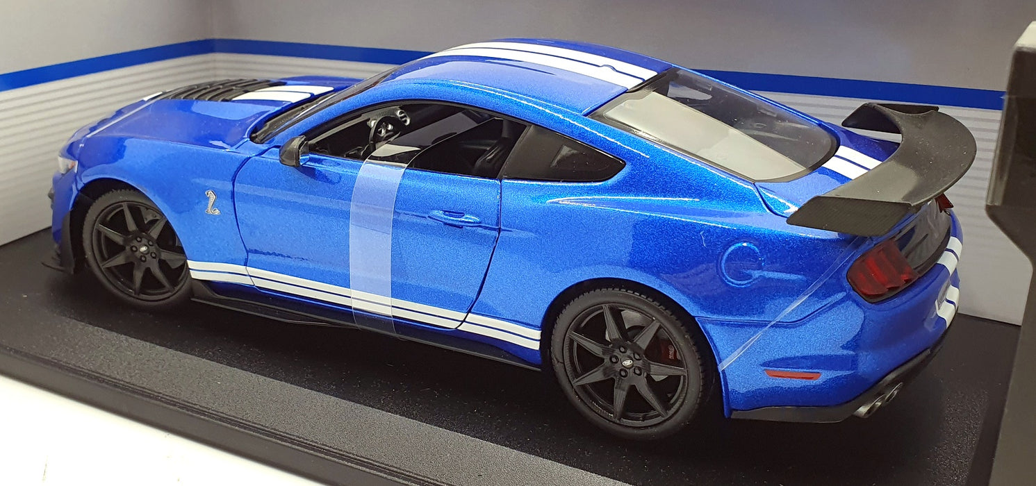 Maisto 1/18 Scale Diecast 31388 - 2020 Mustang Shelby GT500 - Blue