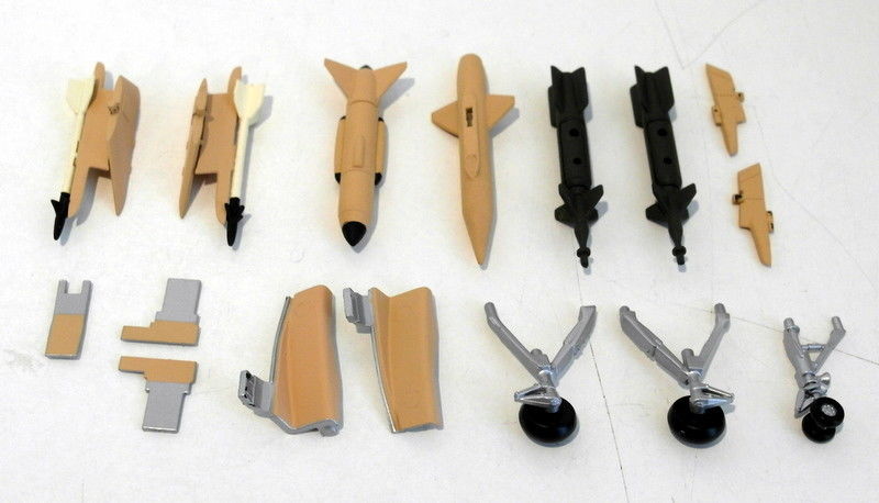Corgi 1/72 Scale Diecast AA33602 Panavia Tornado GR.1 ZA465 Gulf War Duxford