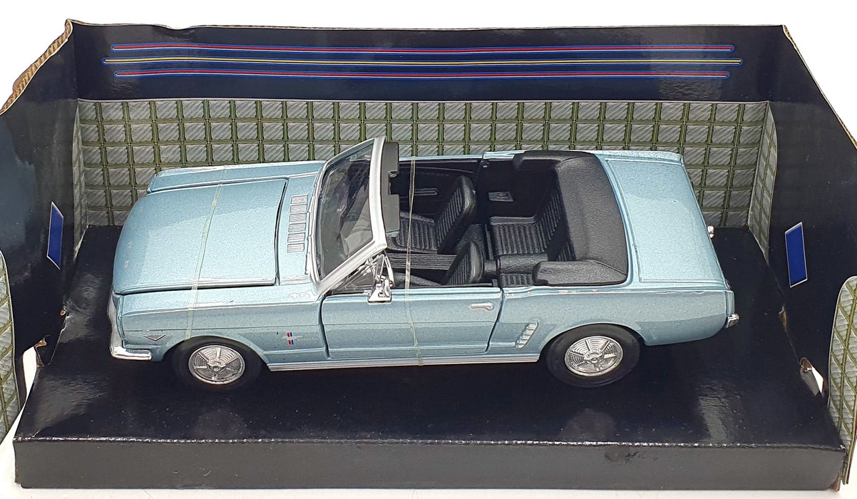 Motor Max 1/24 Scale 73200AC - 1964 1/2 Ford Mustang - Met Light Blue