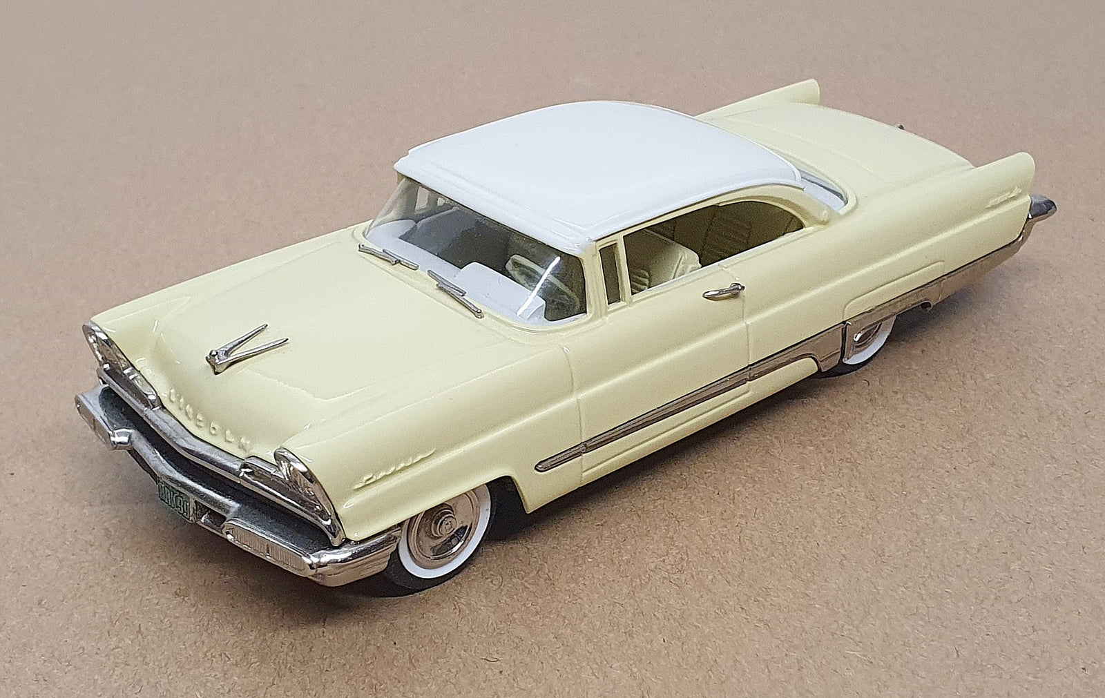 Brooklin Models 1/43 Scale BRK99 - 1956 Lincoln Premier 2Dr. - Yellow/White