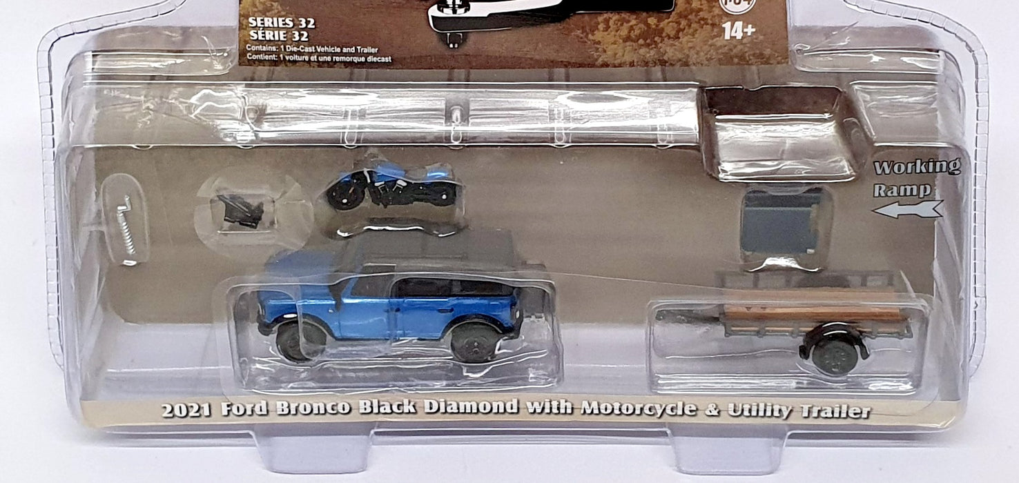 Greenlight 1/64 Scale 32320-C - 2021 Ford Bronco w/ Motorcycle & Trailer - Blue