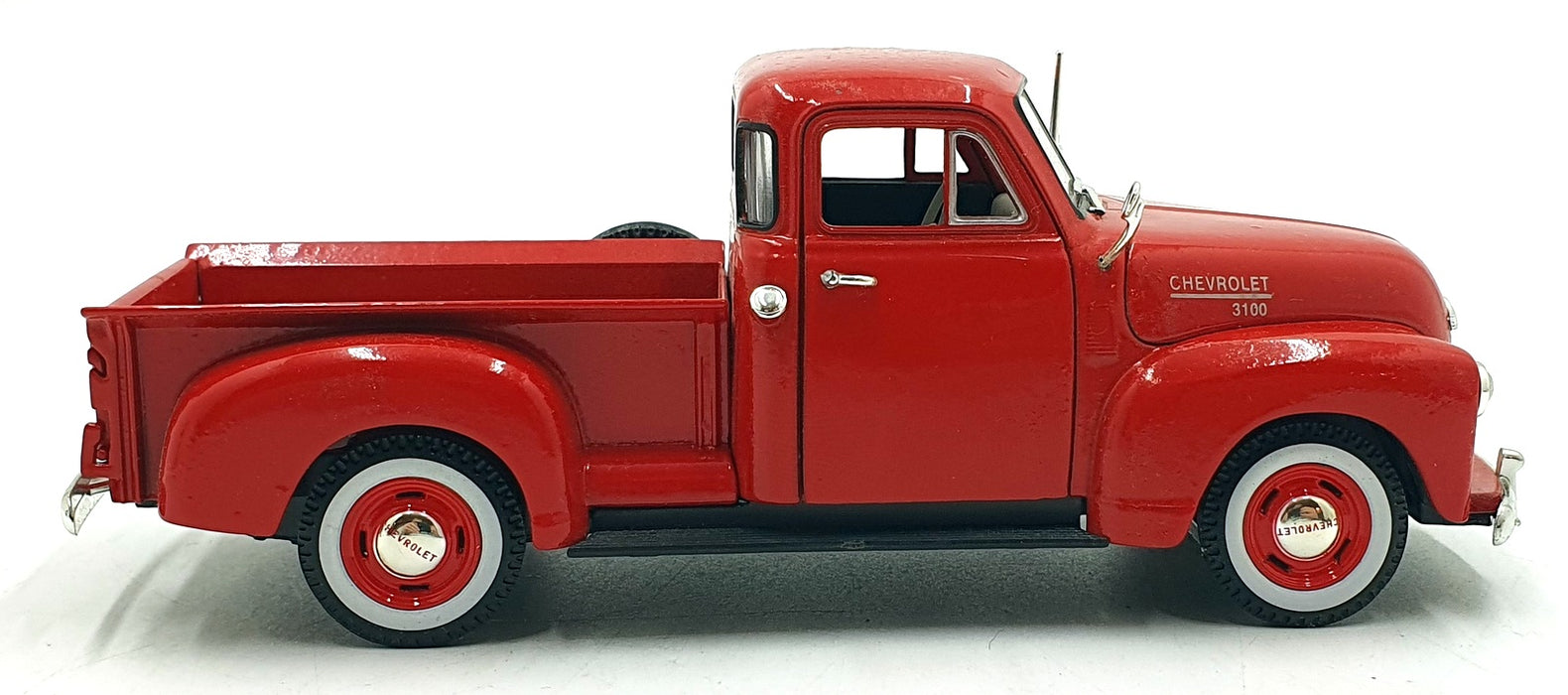 Signature 1/32 Scale Diecast VTY5 - 1953 Chevrolet Pickup Truck - Red