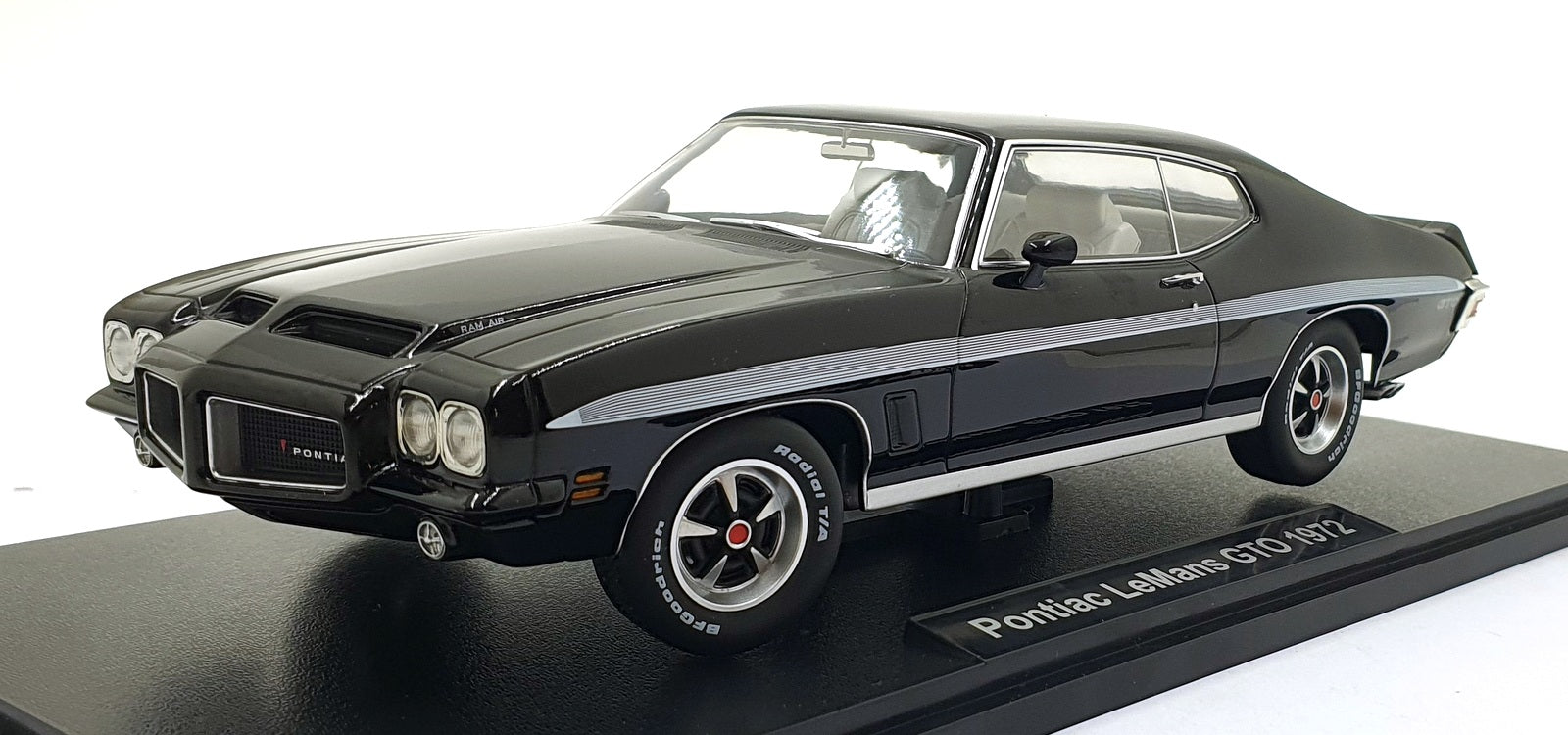 KK Scale 1/18 Scale Diecast KKDC181351 - 1972 Pontiac Le Mans GTO - Black