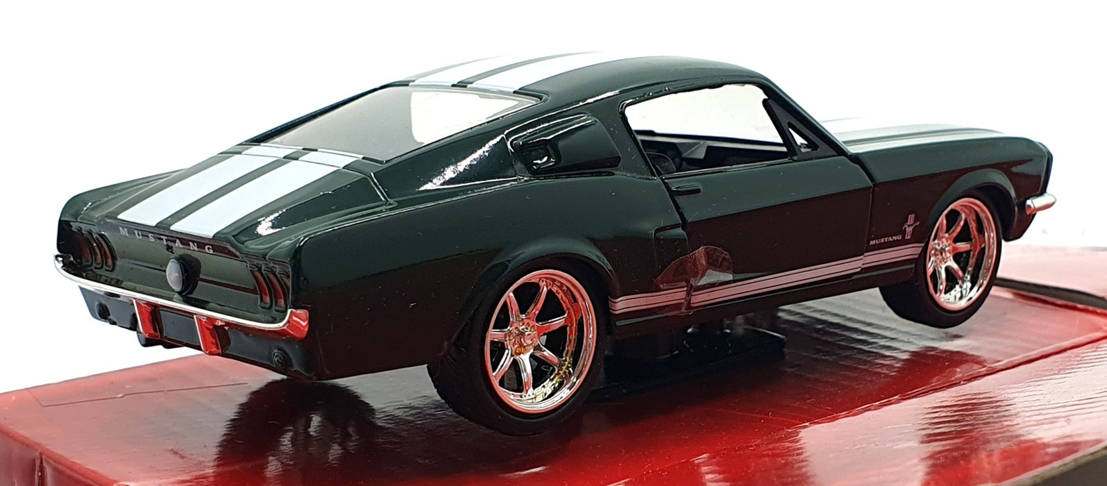 Jada 1/32 Scale 99519 - Fast and Furious 1967 Ford Mustang - Dark Green