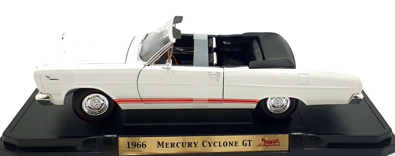 Road Signature 1/18 Scale Diecast 92627 - 1966 Mercury Cyclone GT - White