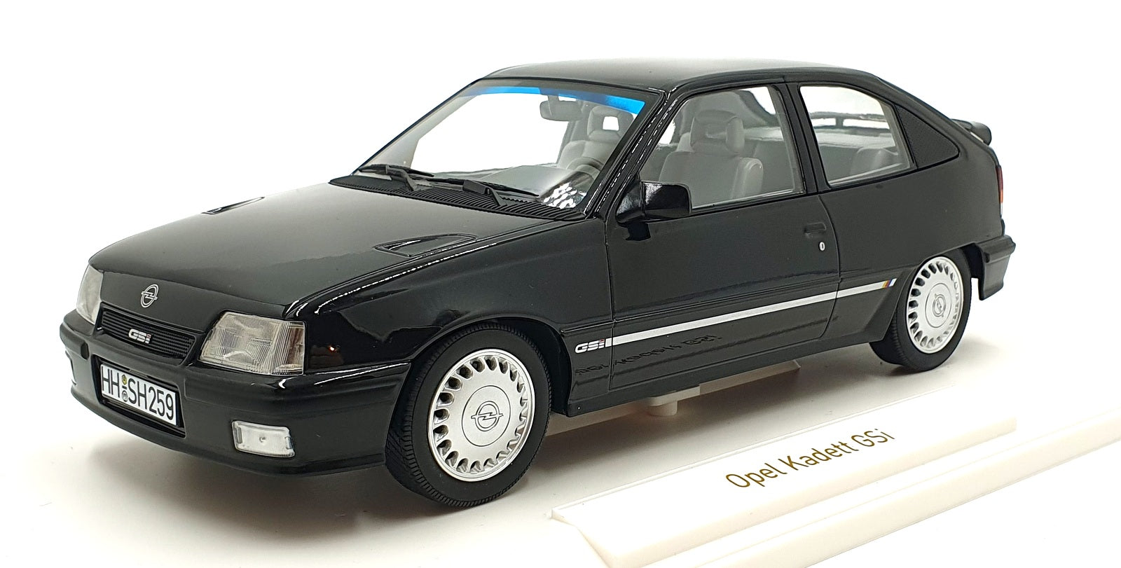 Norev 1/18 Scale 183617 - 1991 Opel Kadett GSi - Met. Black