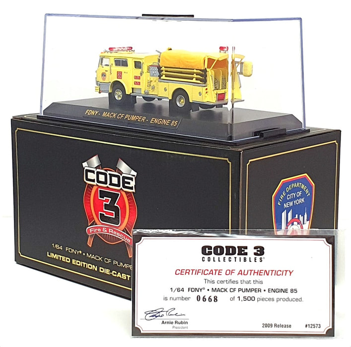 Code 3 Collectibles 1/64 Scale 12573 - Mack CF Pumper Engine 85 FDNY