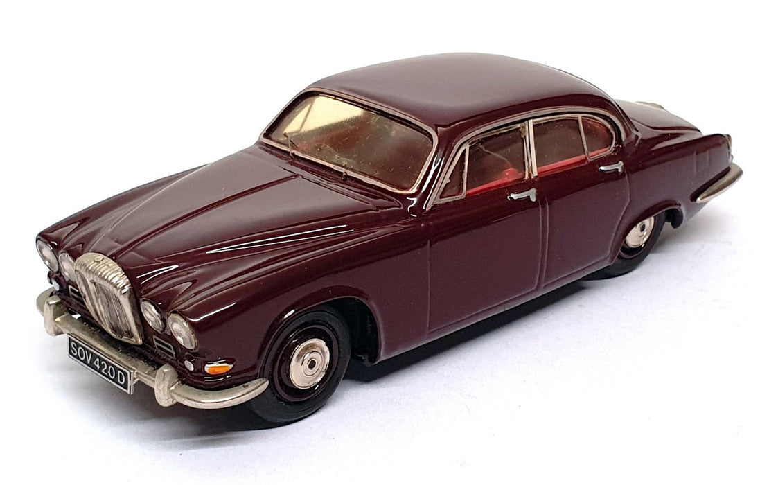Conquest Models 1/43 Scale No. 102 - 1967 Daimler Sovereign - Claret