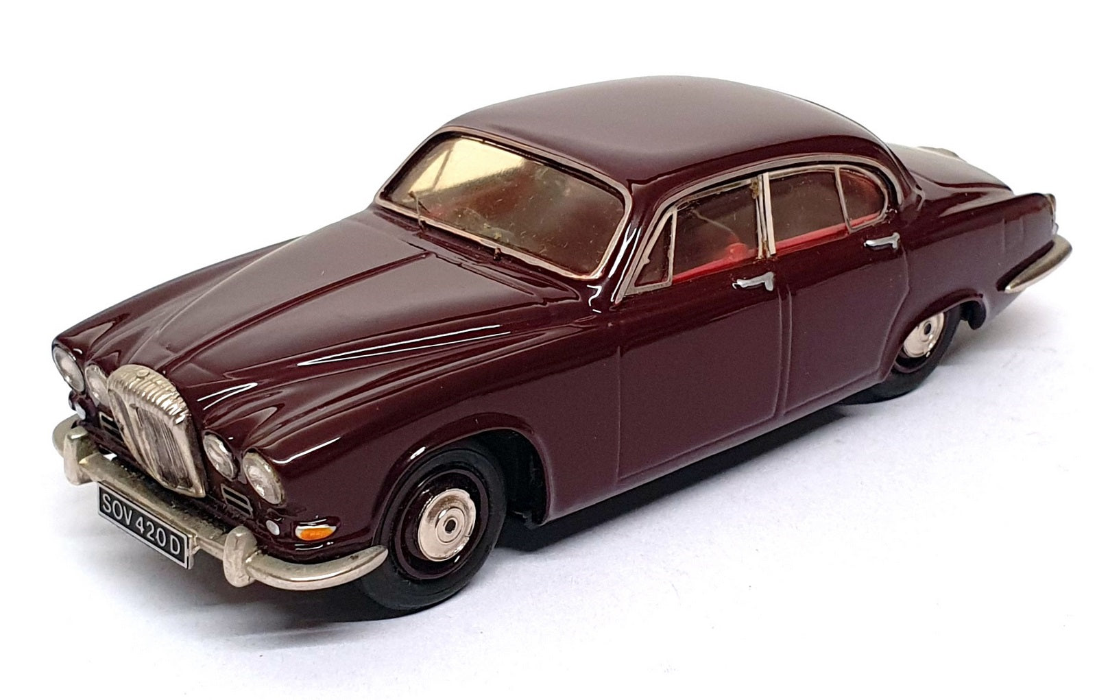 Conquest Models 1/43 Scale No. 102 - 1967 Daimler Sovereign - Claret