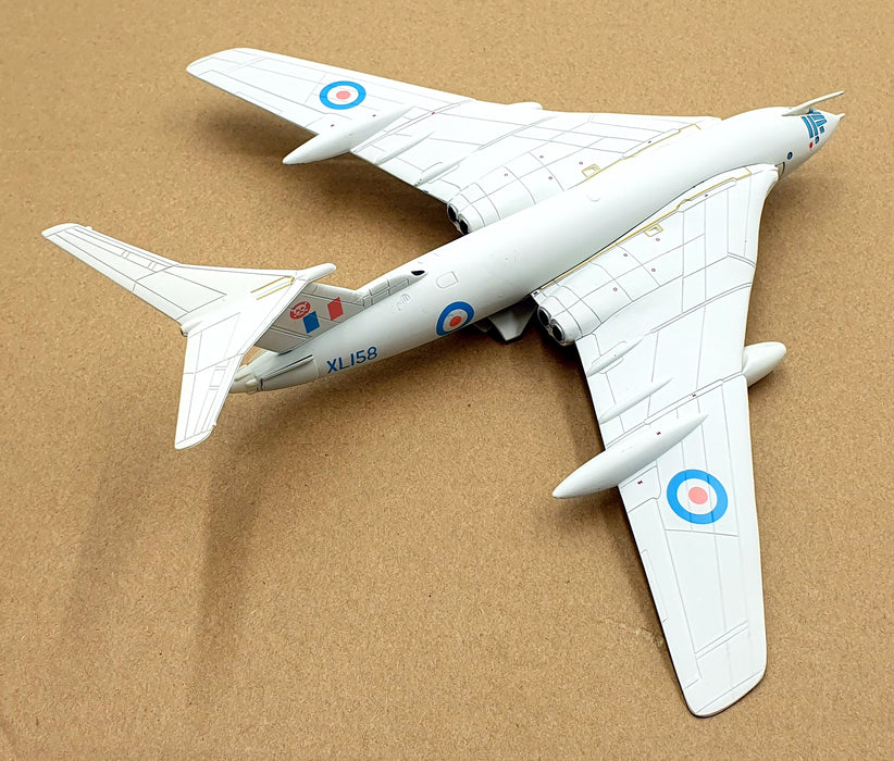 Corgi 1/144 Scale Diecast 48702 - HP Victor MK2 RAF All White Anti Flash Finish