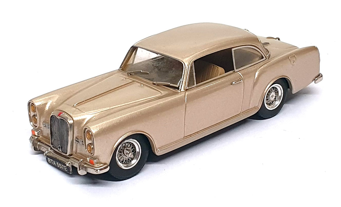 Top Marques 1/43 Scale HE7 - 1966/67 Alvis TF Saloon - Alpaca Gold
