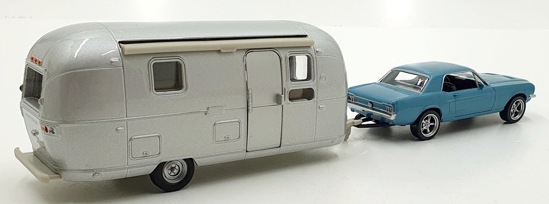 FORD MUSTANG 1968 Yellow & Airstream Caravan NOREV JET CAR 1/43 Réf FORD MUSTANG 1968 Yellow & Airstream Caravan NOREV JET CAR 1/43 Réf