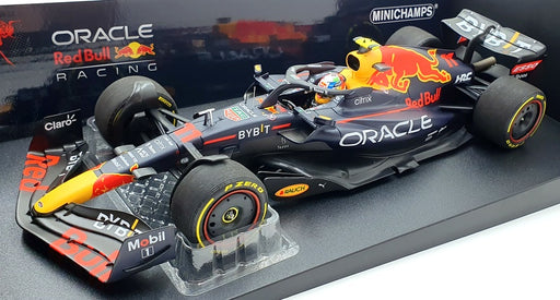 Minichamps 1/18 Scale 110 220011 Oracle Red Bull RB18 S.Perez #11 2022 S.Arabia