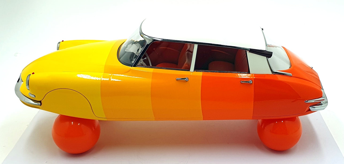 Norev 1/12 Scale Diecast Model 121581 Citroen DS 19 on Balls 1959 - Multi