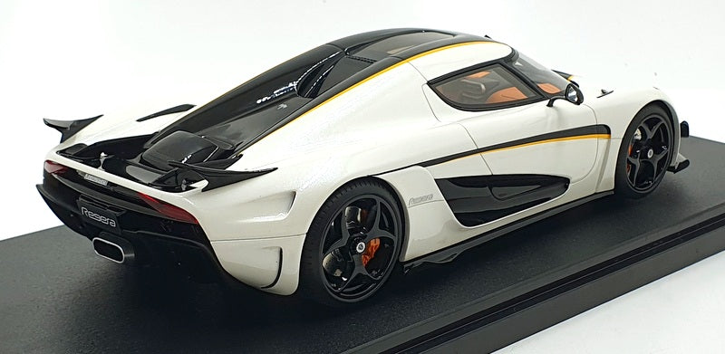 GT Spirit 1/18 Scale Resin GT391 - Koenigsegg Regera - White/Black