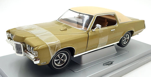 Ertl 1/18 Scale Diecast 33684 - 1969 Pontiac Grand Prix SJ 428 - Gold White