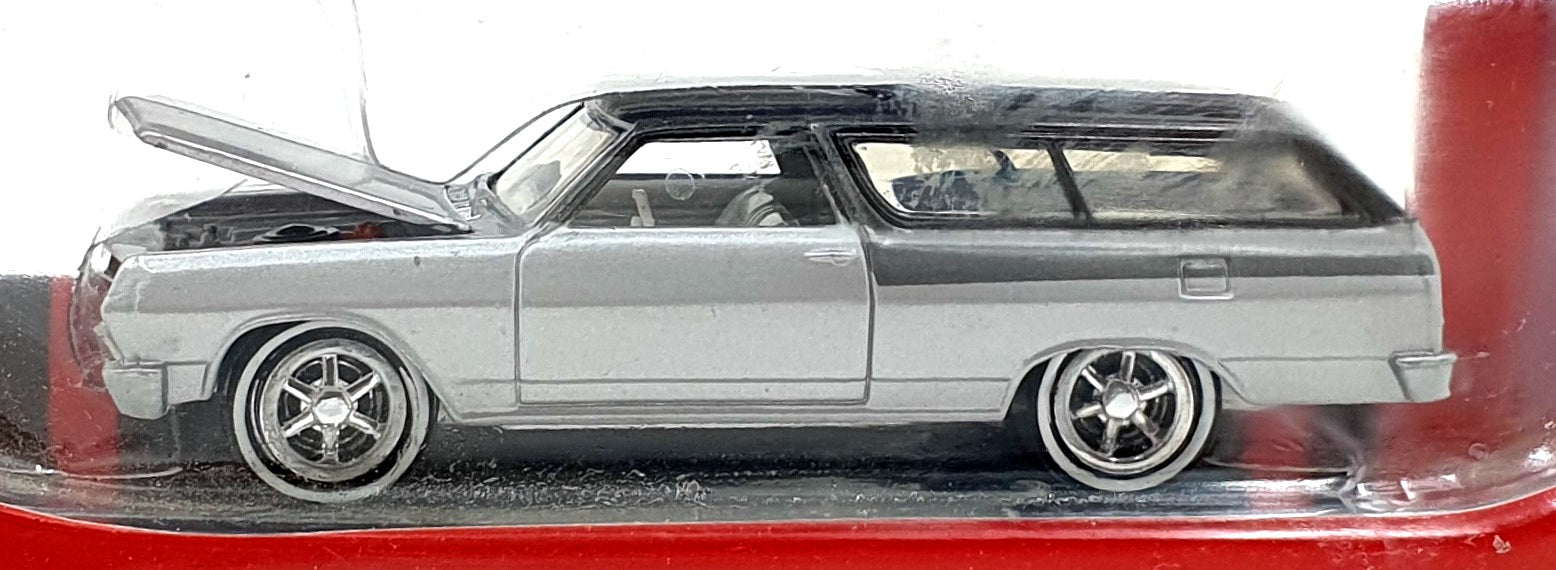 Johnny Lightning 1/64 Scale 50186 1965 Chevrolet Chevelle Wagon - Silver