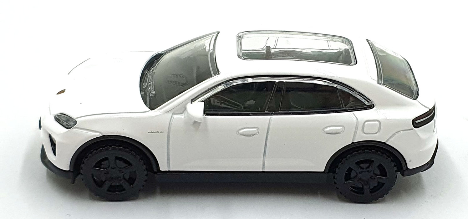 Rastar 1/43 Scale Diecast 64660 - Porsche Macan - White