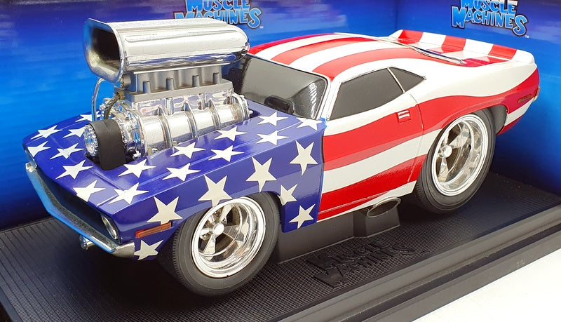 Muscle Machine 1/18 Scale Diecast 71168- 1970 Plymouth Cuda - USA Flag
