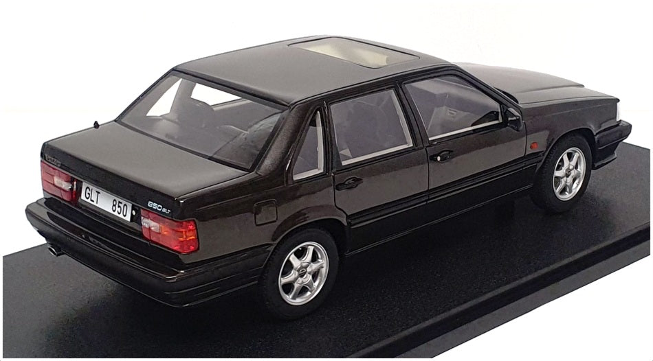 Cult 1/18 Scale Resin CML171-2 - 1991-94 Volvo 850 GLT - Met Dk Grey