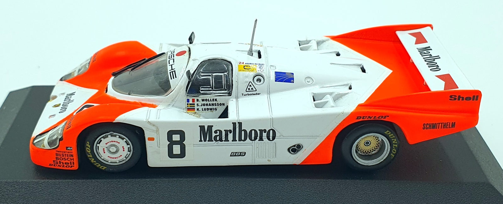 Quartzo 1/43 Scale Diecast Q3055 - Porsche 956 Long Tail - #8 Le Mans 1983